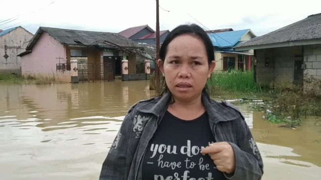 Korban terdampak banjir di Samarinda, Rosdiah. [Suara.com/Apriskian Tauda Parulian]