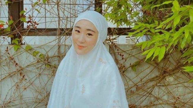 Dituding Murtad Usai Cerai, Larissa Chou Bantah Masuk Islam Demi Alvin Faiz