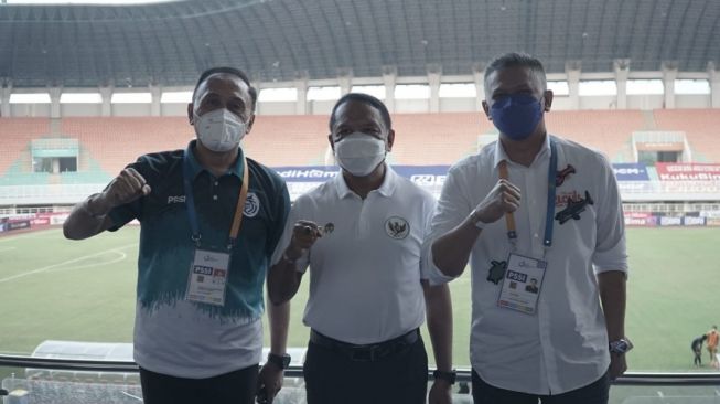 Menpora Tinjau Langsung Prokes Liga 1 2021/2022 di Pakansari