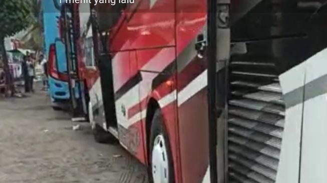 Puluhan Bus Pariwisata Lolos Masuk Parangtritis, Modusnya Baksos Hingga Datang Dini Hari