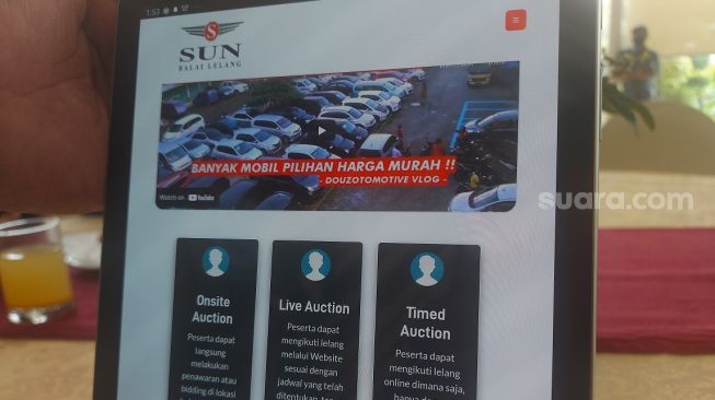  PT Balai Lelang SUN menyediakan digital platform untuk melelang kendaraan roda empat [Suara.com/Manuel Jeghesta Nainggolan].