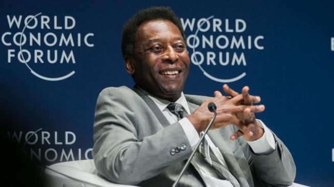 Legenda sepakbola Brasil, Pele. [BENEDIKT VON LOEBELL / WORLD ECONOMIC FORUM (WEF) / AFP]