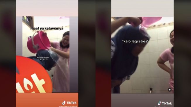 Viral Wanita Uji Coba Kerudung Waterproof (tiktok.com/mukenataraweh)
