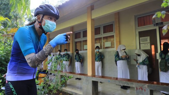 Temukan Kerumunan di SMPN 33 Kota Semarang, Ganjar: Kalau Tidak Dievaluasi Kita Tutup