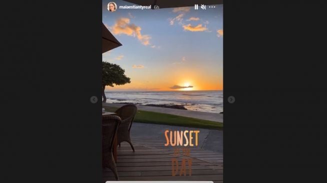  Potret Liburan Maia Estianty dan Irwan Mussry di Hawaii. [Instagram/maiaestiantyreal/irwanmussry]