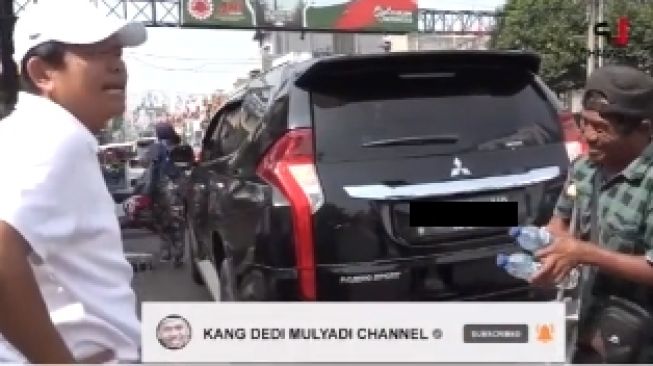 Dedi Mulyadi tegur pria difabel di tepi jalan (tiktok)