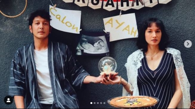 Tak Pakaikan Barang Branded ke Anak, Nadine Chandrawinata dan Dimas Anggara Banjir Pujian