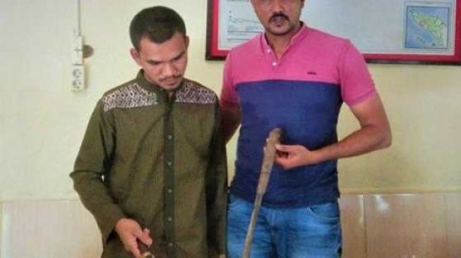 Duel Satu Lawan Satu! Paman di Aceh Barat Luka Serius