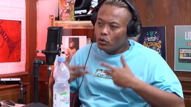 Sule ngobrol dengan Jarwo Kwat soal istri lain. (Youtube/SuleChannel)