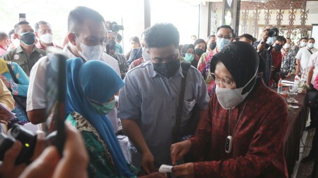 Mensos Risma Dorong Himbara Permudah Penyaluran Bantuan untuk KPM