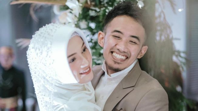 Paras 5 istri ustaz seperti bidadari, Jihan Salsabila cantik luar dalam