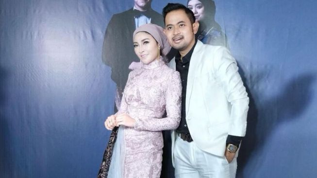 Potret Shandy Purnamasari, kini putuskan berhijab. [instagram/@shandypurnamasari]