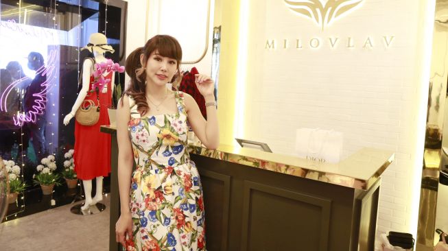 Emily Young Ryu merilis brand Milovlav miliknya. [Instagram]