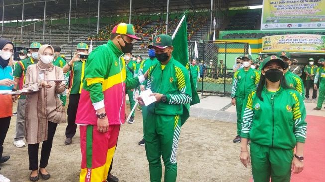 129 Atlet dan Pelatih Medan Dilepas ke PON Papua