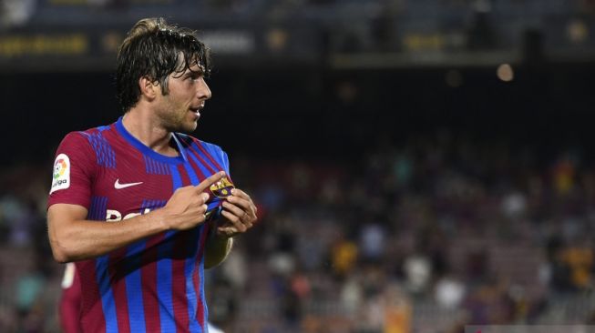 Barcelona Belum Tawarkan Kontrak Baru, Masa Depan Sergi Roberto Masih Buram