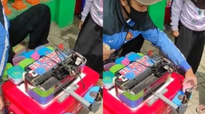 Kreatif! Pedagang Es Keliling Pakai Alat Bantu "Robot" dari Printer Bekas