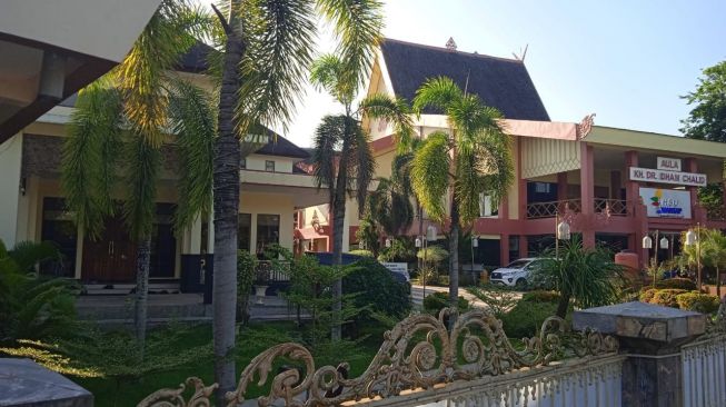 Setelah OTT di Kantor Dinas PUPR, Giliran Rumah Dinas Bupati HSU Diobok-obok KPK