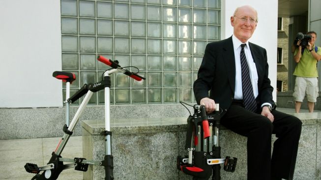 Kabar Duka, Clive Sinclair, Penemu Komputer Pribadi ZX Spectrum, Tutup Usia