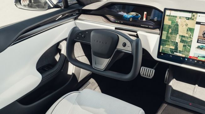 Tampil futuristik, inilah kemudi Tesla Model S Plaid [MotorTrend].