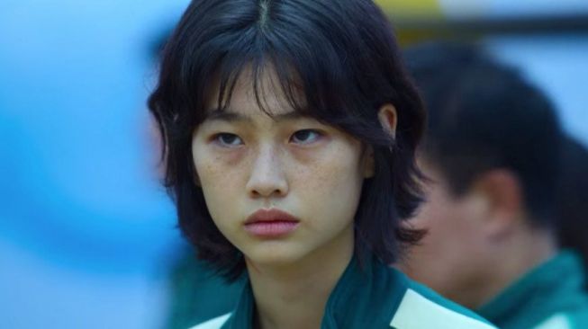 Estrela de 'Squid Game', Jung Ho-yeon celebra sucesso de drama