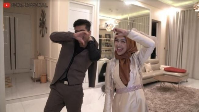 Viral Ajak Calon Suami Joget Tiktok, Ria Ricis Disindir Netizen