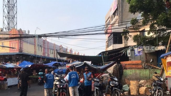 Penampakan pengemudi ojek pangkalan di Terminal Bekasi Timur. (Ivanka Aulia Rahmana)