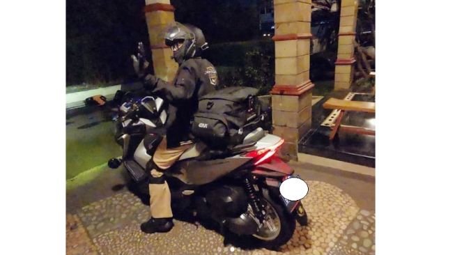 Mantan Menteri Agama Lukman Hakim Saifuddin naik Honda ADV untuk touring dari Jakarta ke Aceh (Instagram)