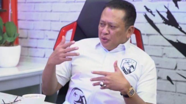 Bamsoet Sentil Aktivis HAM dan Aktivis Perempuan Terkait Pembunuhan Nakes