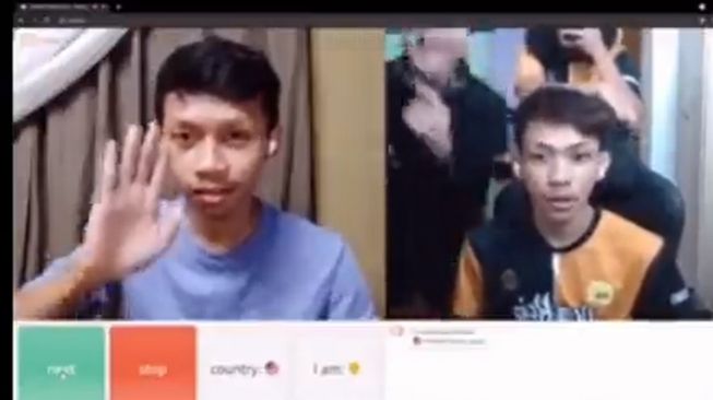 Viral Momen Cowok Ketemu Saudara Kembar Pertama Kali Via Video Chat. (Twitter/@wrwbs0b)