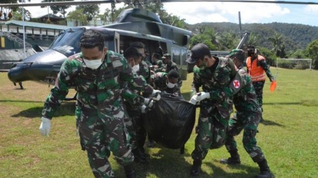 Anggota TNI Gugur Kena Tembak di Kepala Saat Evakuasi Jenazah Suster Gabriela Meilan