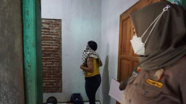 Kamar Rumah Dijadikan “Hotel Wikwik”, Uang “Rinsonya” Rp20 Ribu sampai Rp50