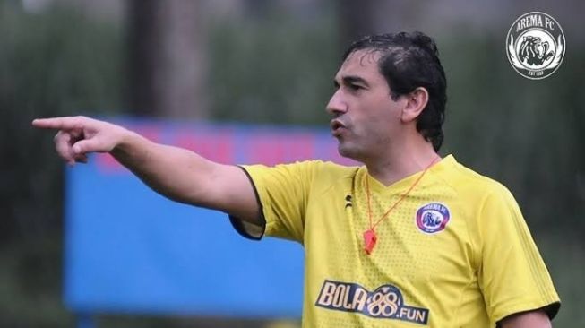 Pelatih Arema FC Puas Bisa Kalahkan dan Salip Persib di Klasemen