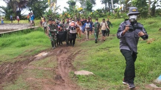 Sultan dan Anggota TNI Meninggal Setelah Perahu Tabrak Gelondongan Kayu