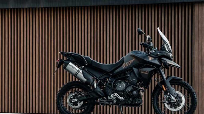 Triumph Tiger 900 edisi James Bond. (visordown.com)