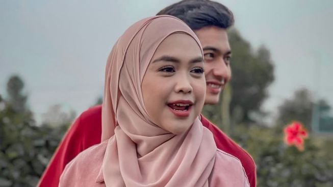 Jelang Nikah, Ria Ricis Bantu Pembangunan Masjid di KUA Pasar Minggu