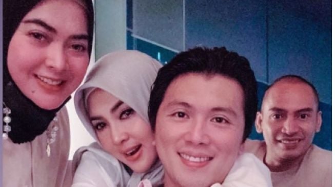 Artis Double Date Bareng Saudara Kandung. [Instagram/syh55]