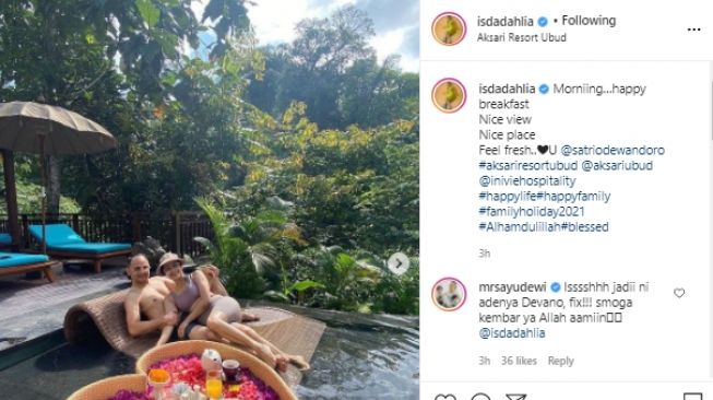 Potret mesra Iis Dahlia dan Satrio Dewandono (instagram.com)