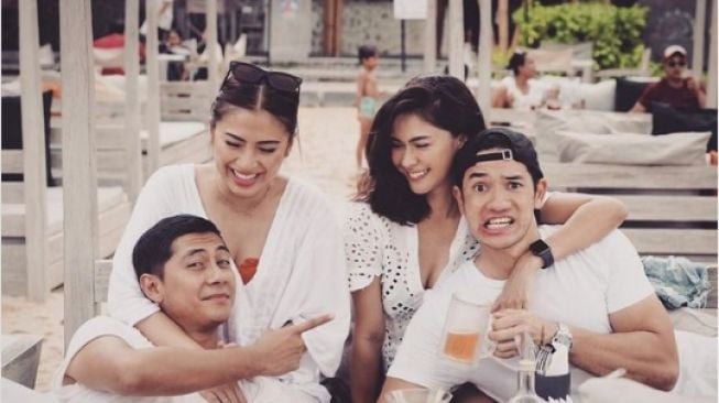 Artis Double Date Bareng Saudara Kandung. [Instagram/kenangmirdad]