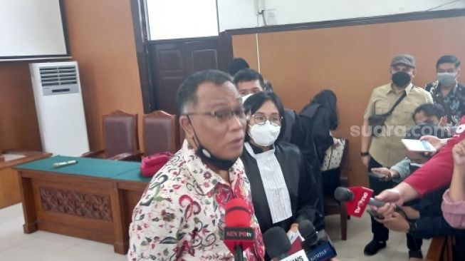 Hal Memberatkan yang Bikin Jumhur Hidayat Dituntut Tiga Tahun Penjara