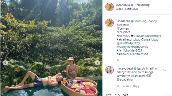 Potret mesra Iis Dahlia dan Satrio Dewandono (instagram.com)