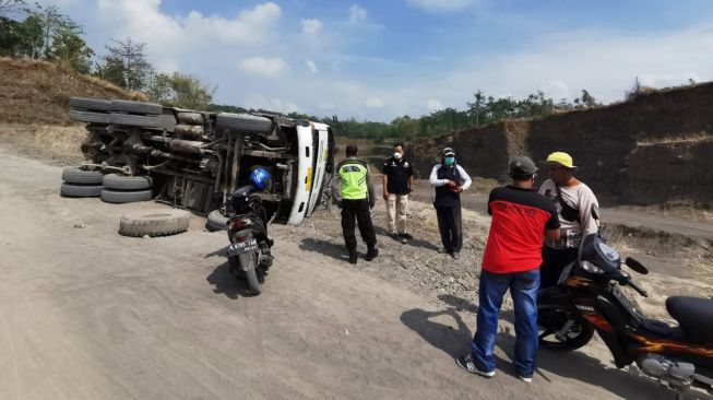 Polisi Periksa Enam Saksi Kasus Kecelakaan Menewaskan Sopir Truk Tambang di Mojokerto