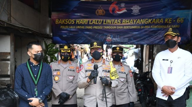 Baksos Hari Lalu Lintas Bhayangkara ke-66 di Setiabudi, Jakarta Selatan [Polri]