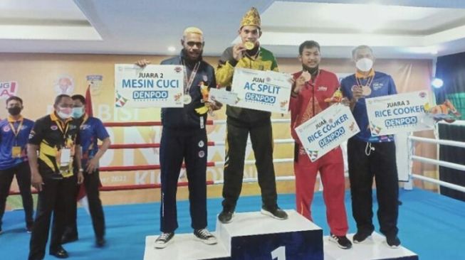 Atlet Kick Boxing Lampung Raih Dua Emas di PON XX Papua
