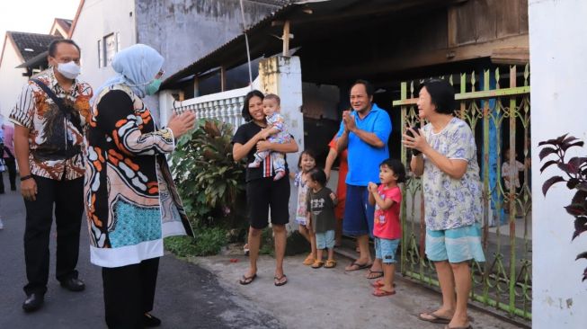 Kunjungi Sulut, Menaker: Penerima BSU Tidak Dikenakan Biaya Administrasi