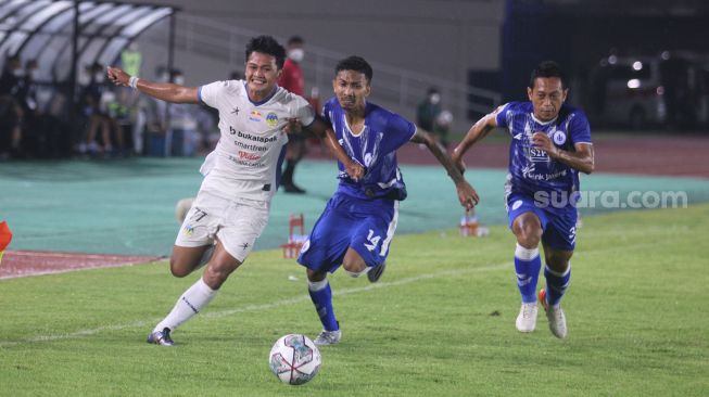 Pertandingan Berjalan Seru, PSCS Cilacap Tundukan PSIM Yogyakarta di Stadion Manahan Solo
