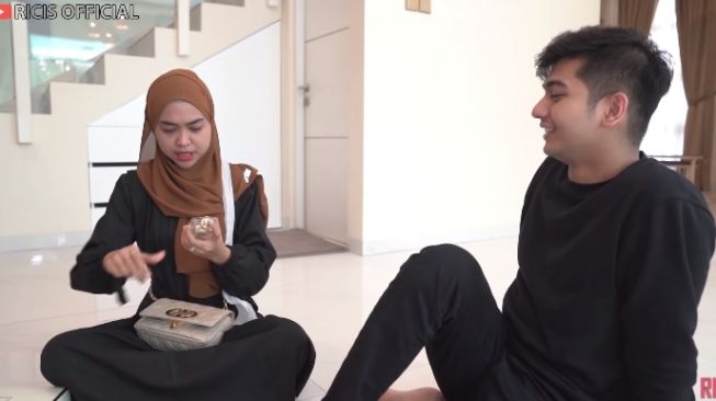 Ria Ricis dan Teuku Ryan (YouTube.com)