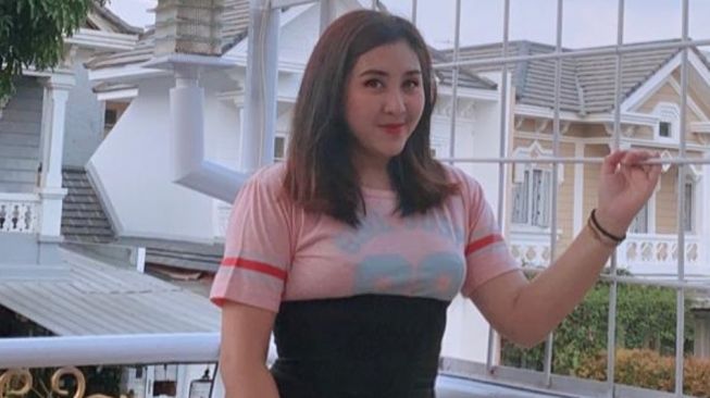 9 Potret Terbaru Errina GD Usai Jarang Tampil di TV, Kini Sibuk Jadi YouTuber