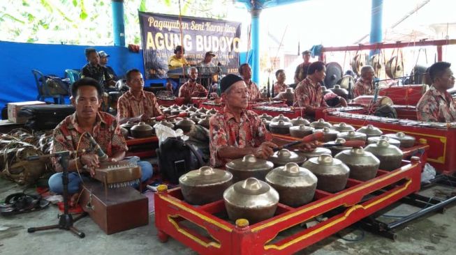 Warga Dusun Ndolok Tetap Lestarikan Tradisi Manganan