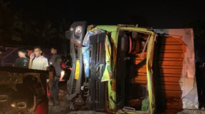 Polisi Sebut Kecelakaan di Jalan Raya Sukabumi Diduga Karena Rem Blong