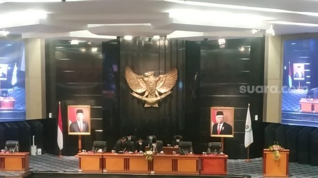 Daftar 5 Pakaian Dinas Anggota DPRD DKI Jakarta Seharga Rp1,74 Miliar, Mau Dibeli Tahun Ini